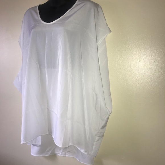 Lane Bryant white sleeveless blouse 26/28 flaw - Picture 2 of 4
